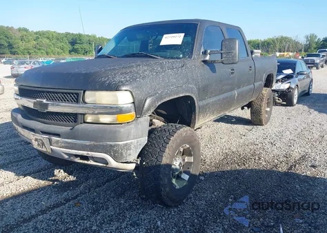 2002 Chevrolet Silverado 2500Hd Ls z USA, uszkodzony, nr VIN 1GCHK23142F227804